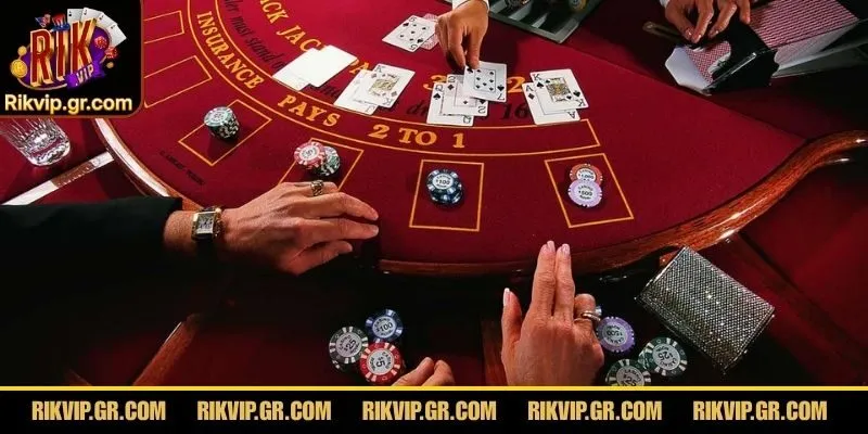 Tham Gia Game Bài RIKVIP - Tỷ Lệ Thắng Cao, Mượt Mà 4 Mỗi tuần hội viên được hoàn tiền theo giá trị đã tham gia cược